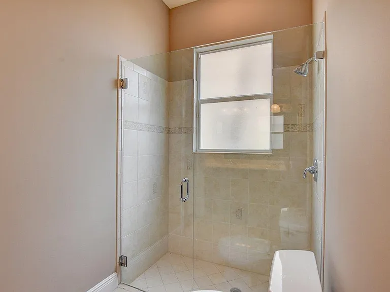 6669 Cobia Cir — Photo 26
