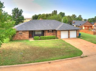 809 W Park Ave, Kingfisher, OK 73750