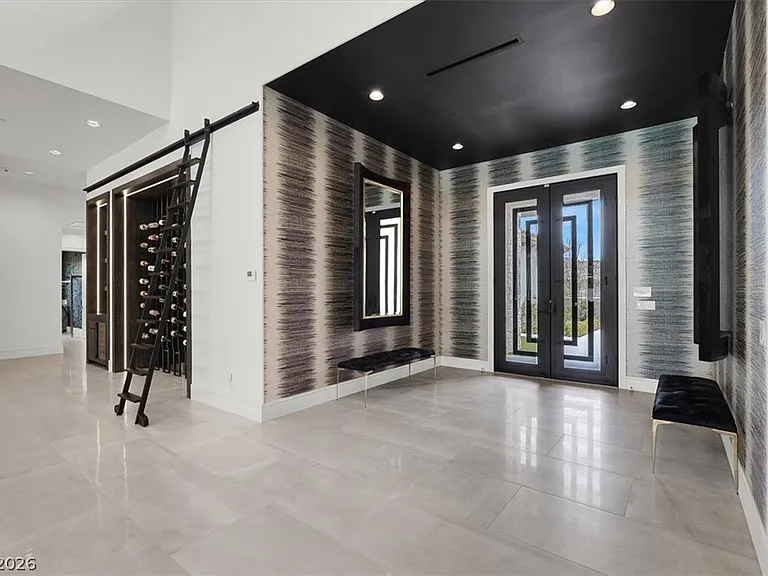 20 Pebble Hills Ct — Photo 5
