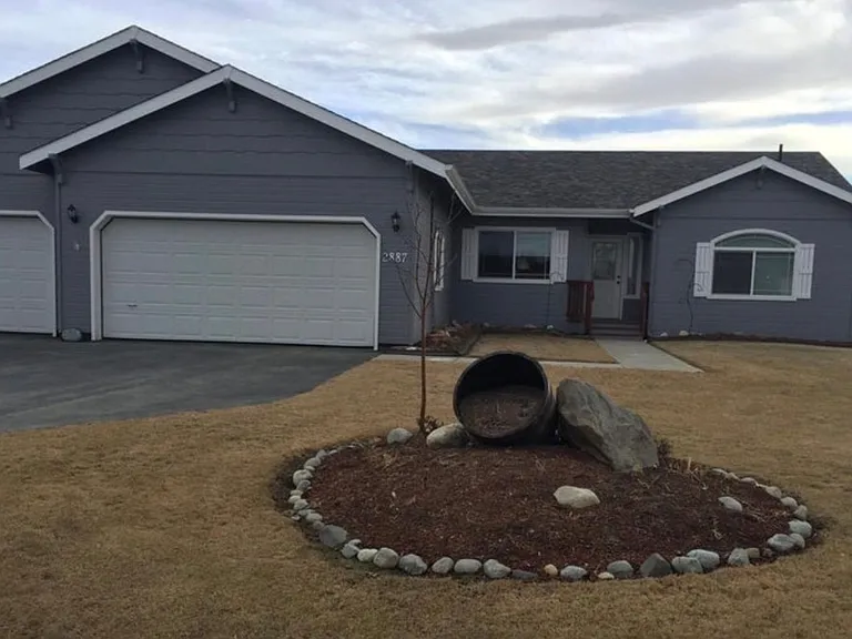 2887 N Terrell Dr — Photo 2