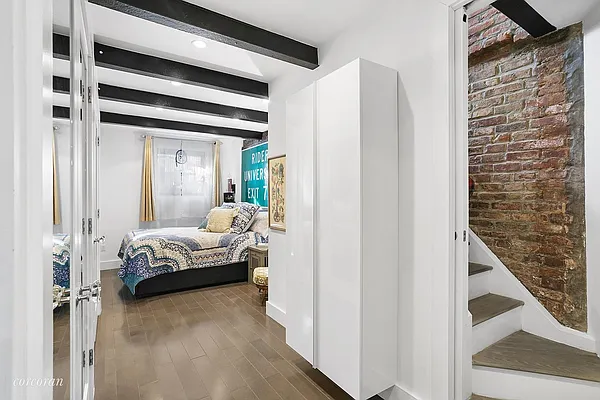 Sold by Corcoran | media 6