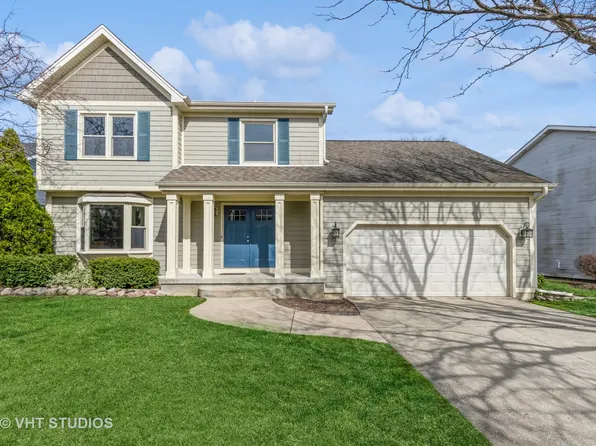 5 Spinnaker Ct, Grayslake, IL 60030