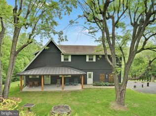 82 S Mountain Rd, Robesonia, PA 19551