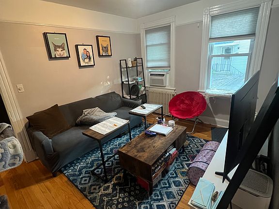 4th image of 28 Dell St #1-L