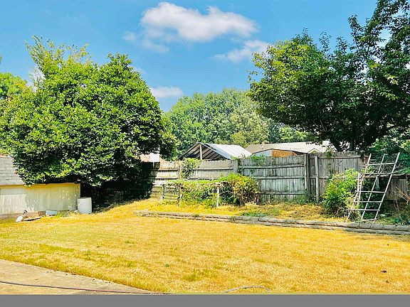 2nd image of 6200 Garden Cv