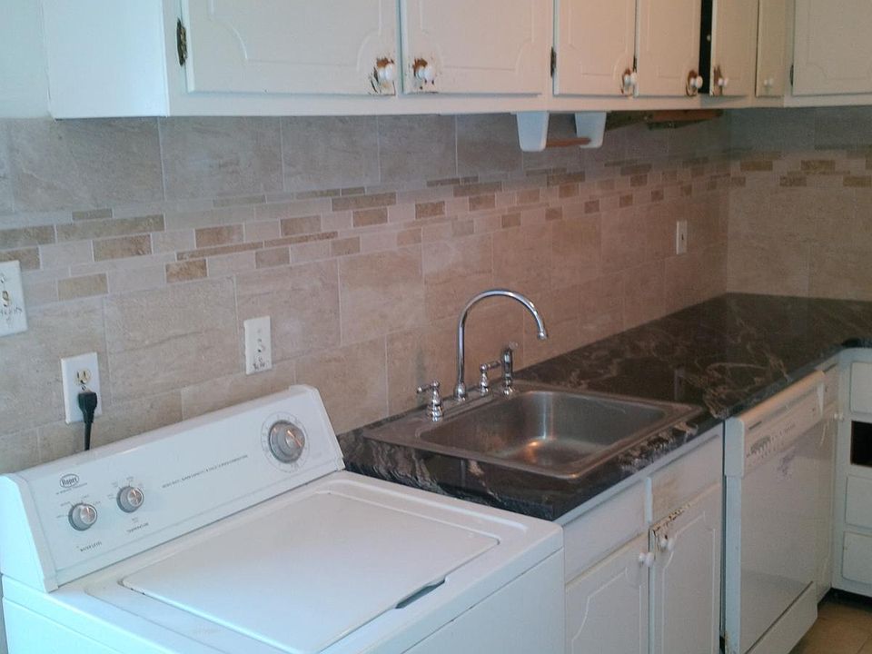 1st image of 4604 Chiswell Dr