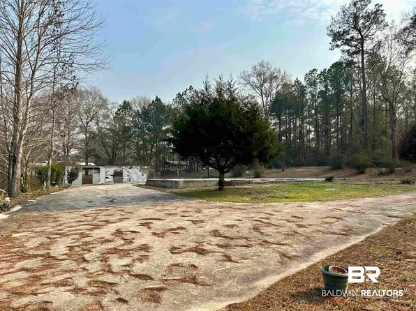 126 Werlin St, Brewton, AL 36426