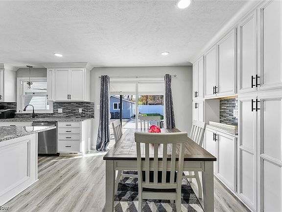 2nd image of 1736 Alverne Dr