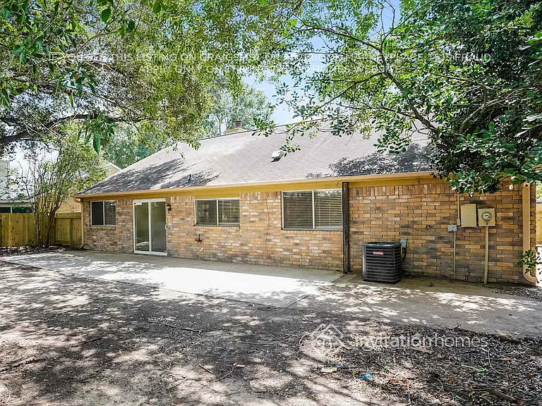 22614 Powell House Ln — Photo 16