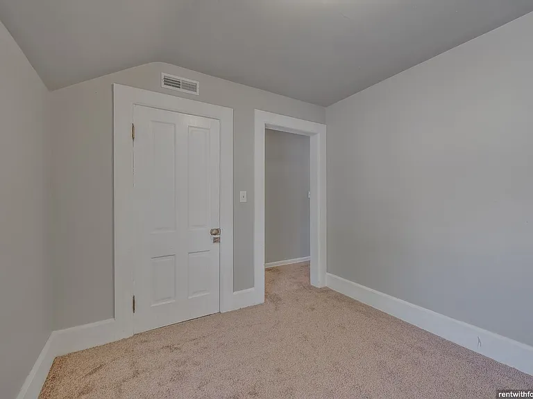 581 Mt. Vernon St — Photo 8