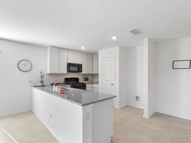 2821 Watchpoint Rd — Photo 15