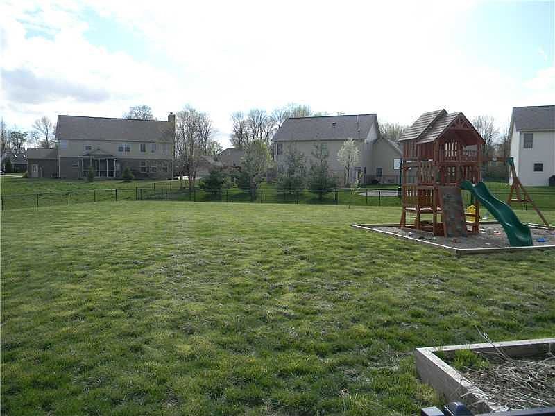2nd image of 7334 Corwin Ct