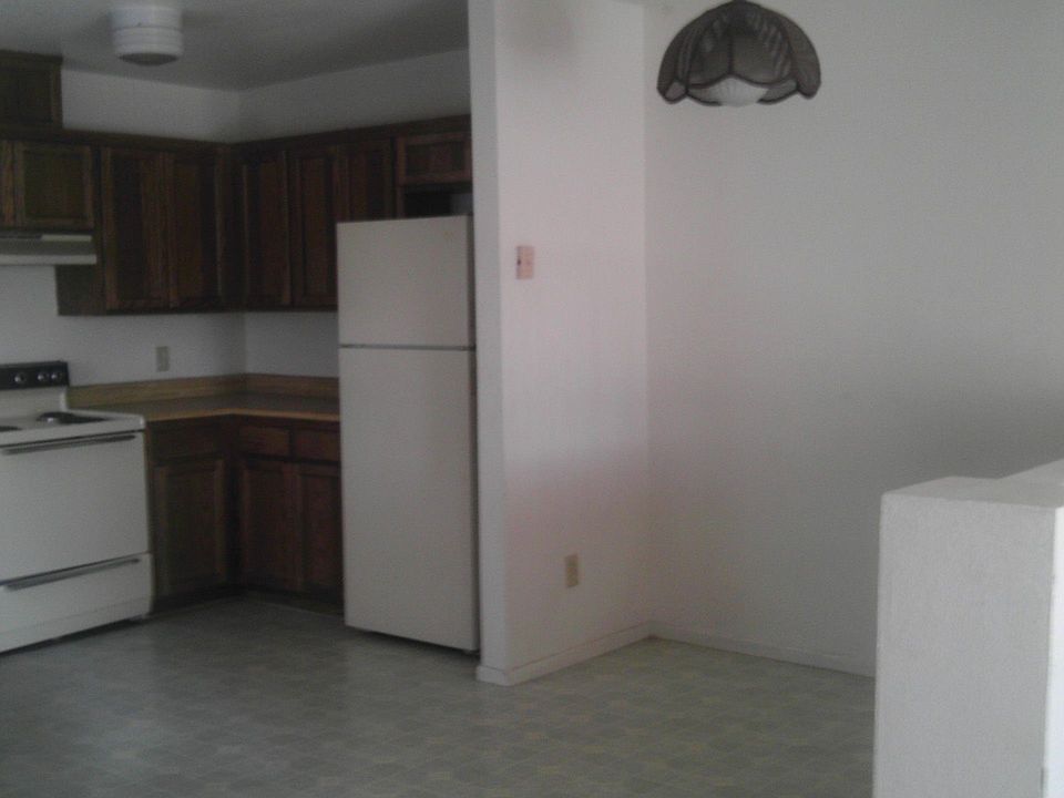 1st image of 4335 E Fairmount St Unit 2