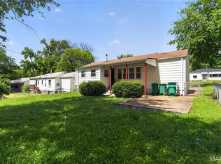 1132 Darr Dr, Saint Louis, MO 63137