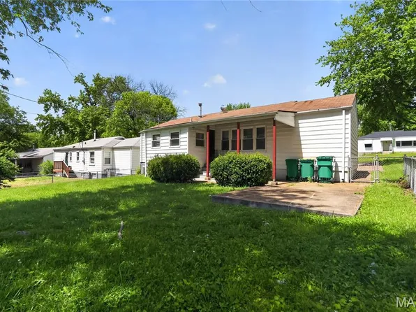 1132 Darr Dr, Saint Louis, MO 63137