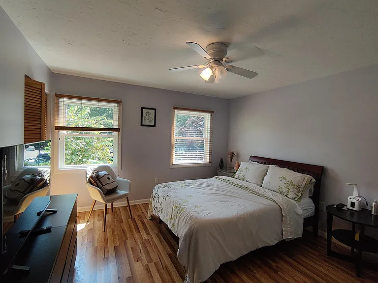 1303 Lagrange St — Photo 33