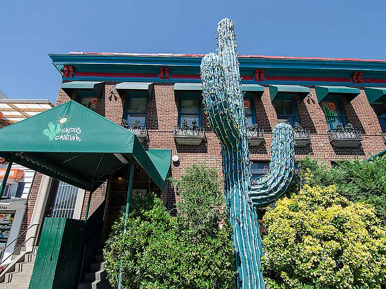Bars and restaurants in Cathedral Heights