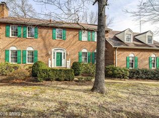 10215 Highland Dr, Marshall, VA 20115