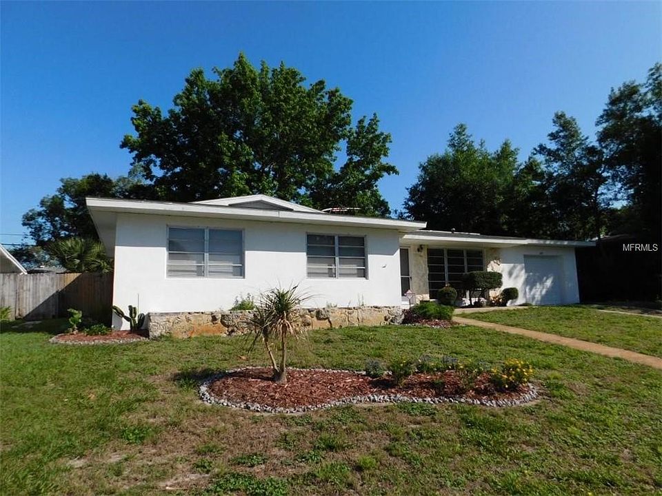 2nd image of 644 N Hartley Cir
