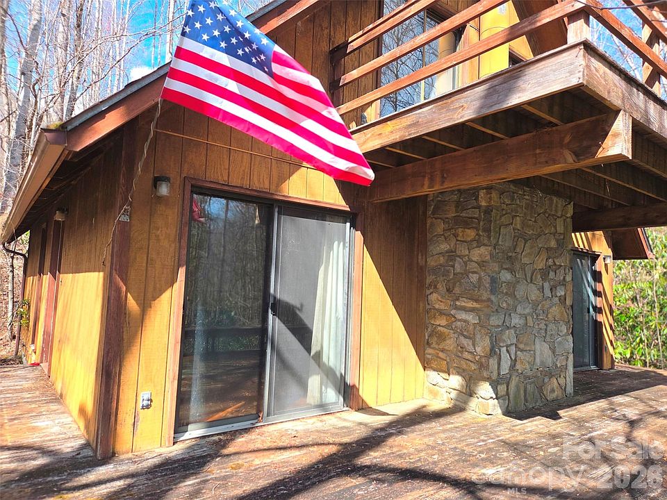 1st image of 135 Cataloochee Ln