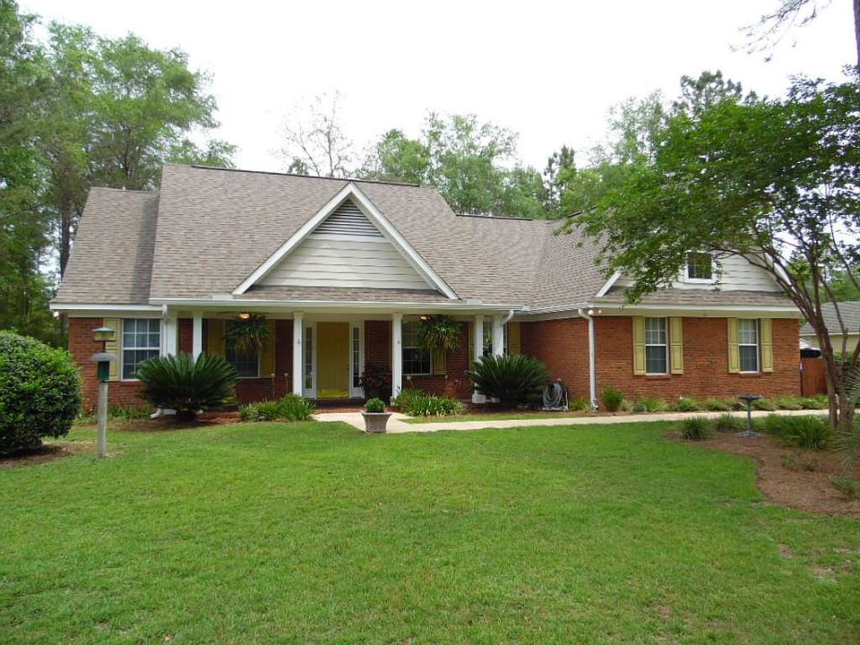 1st image of 10 Saddletree Trl