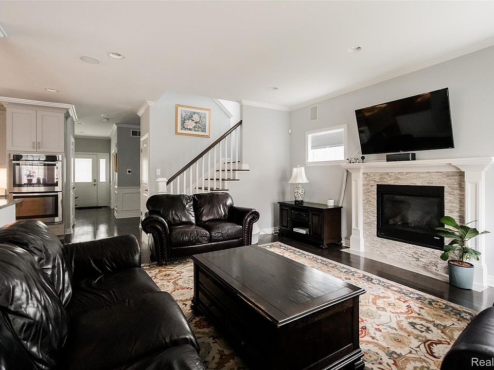 302 S Blair Ave, photo 2