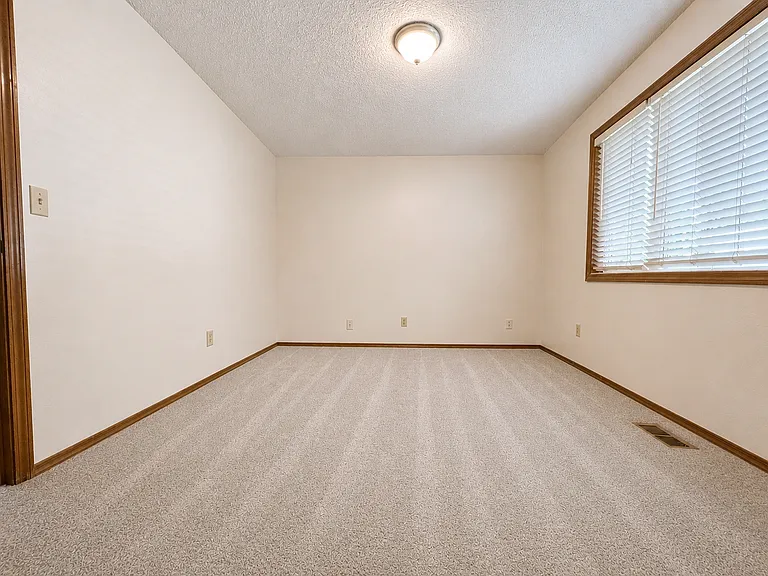 21318 SE Alder Ct — Photo 16