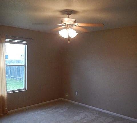 5th image of 2304 Maedell Dr