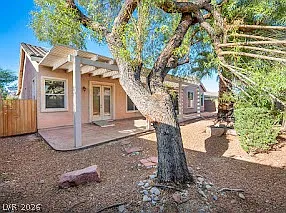 3 bed, 3.0 bath, 2824 sqft, $2,650 — Photo 4