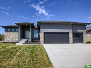 21120 Atwood Ave, Elkhorn, NE 68022