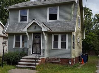 1769 Cliffview Rd, Cleveland, OH 44112