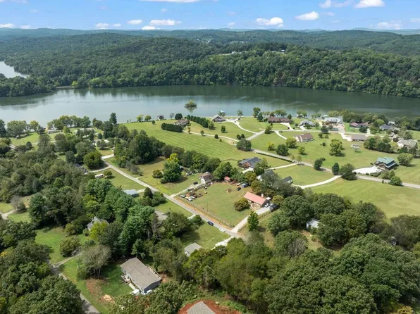 1121 Little Dogwood Rd, Kingston, TN 37763
