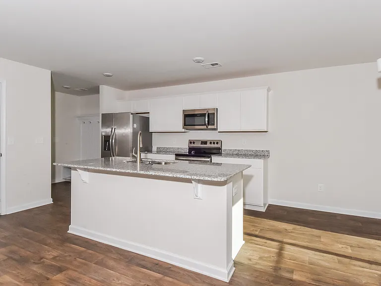 170 Beckett Ln — Photo 5