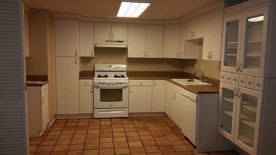 1st image of 10156 Shady Oaks Dr Unit B