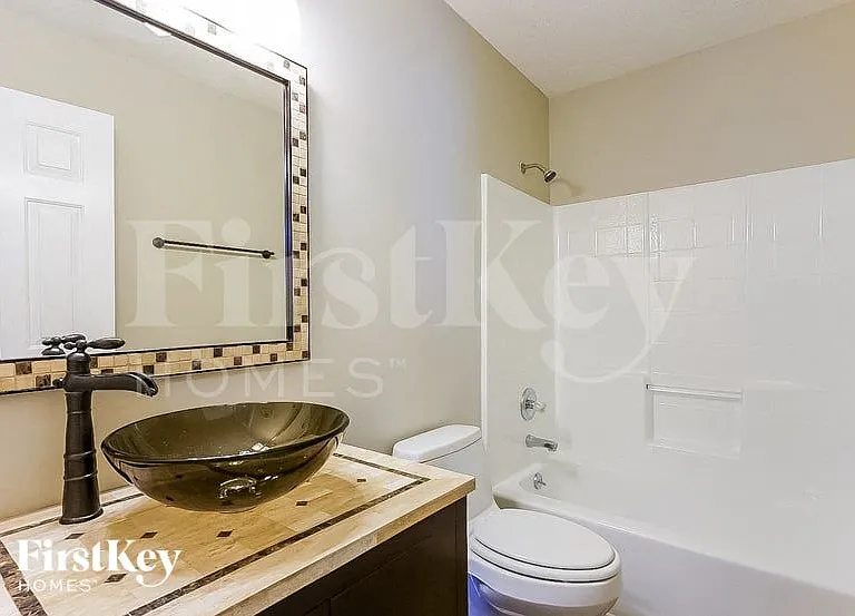 2301 Peak Hill Cv — Photo 13