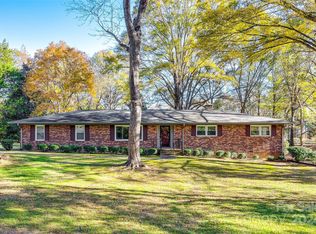 3808 Pine Cove Dr, Gastonia, NC 28056