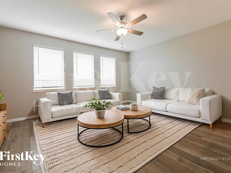5217 Rockrose Ln — Photo 4