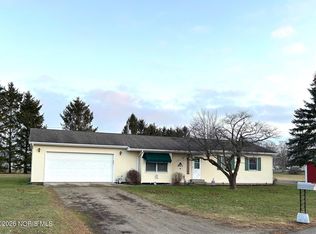 208 Kenny Ray Pkwy, Edon, OH 43518