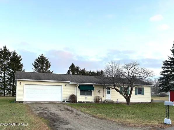 208 Kenny Ray Pkwy, Edon, OH 43518