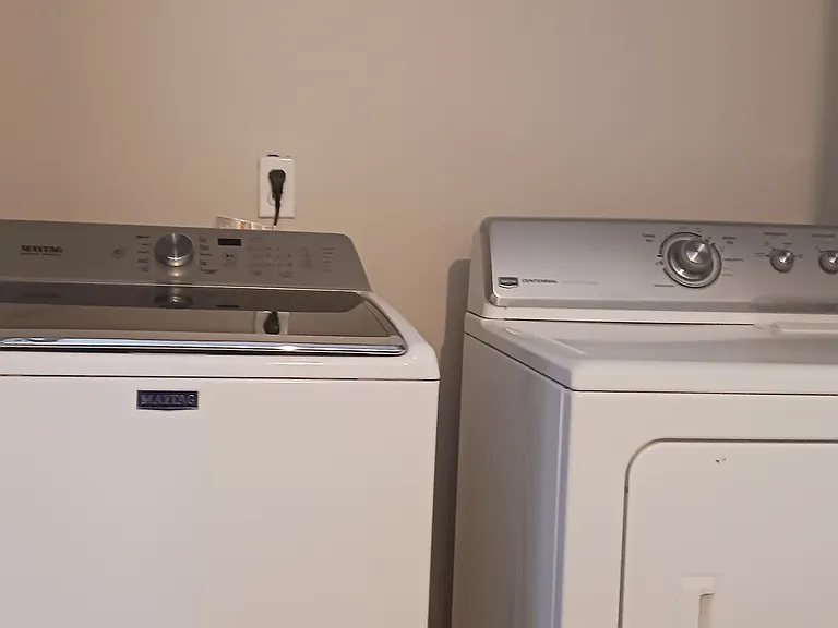 2nd floor washer and dryer
