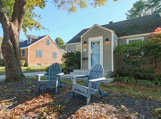 11 Orchard Rd, Cape Elizabeth, ME 04107