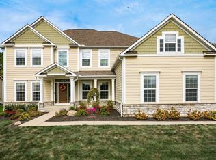 6504 Shadewater Dr, Hilliard, OH 43026