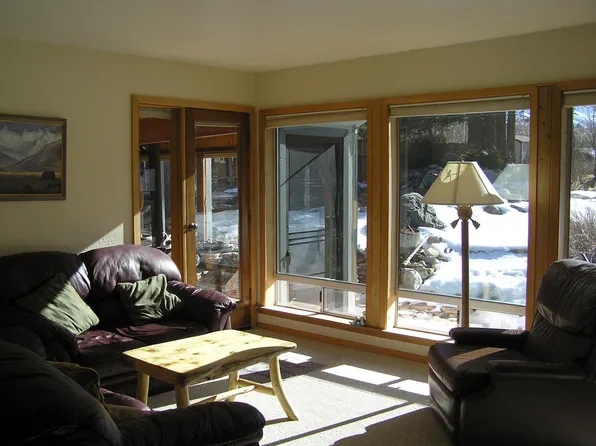 147 Hackamore Pl, Twin Lakes, CA 93517