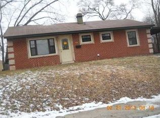 44 Evergreen Ln, Carpentersville, IL