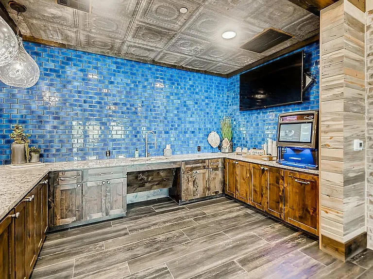 1196 T L Townsend Drive-large-036-032-Interior-1500x1000-72dpi