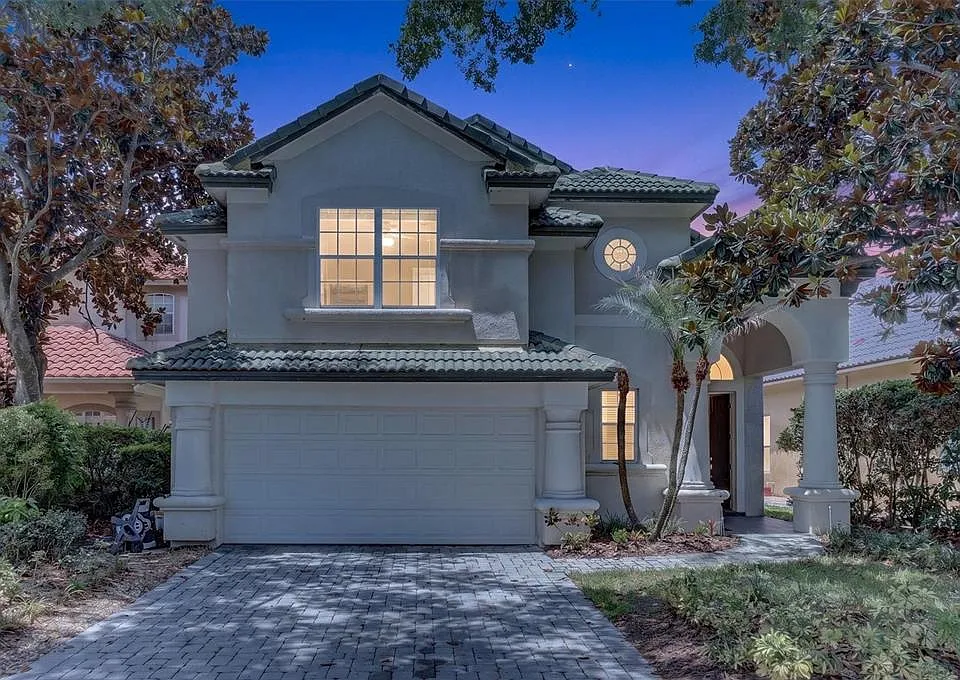 8506 Saint Marino Blvd