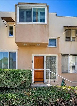 3rd image of 501 Herondo St APT 49