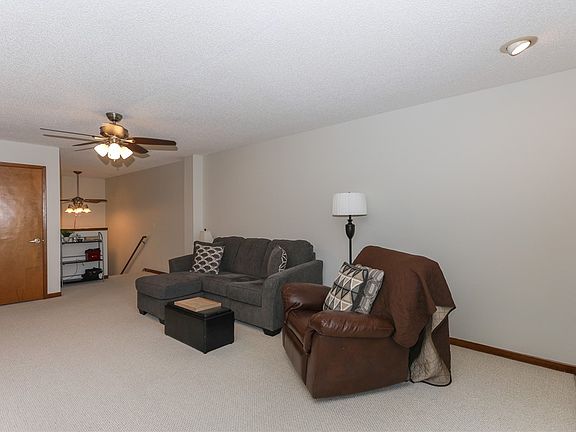 4th image of 4933 Woodland Ave