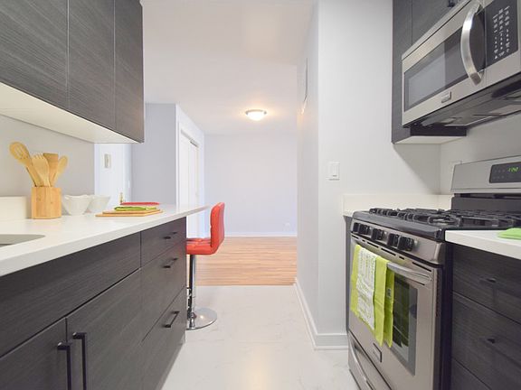 The Capri - Kitchen - B Line