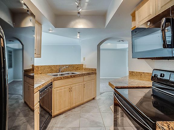 2nd image of 5104 N 32nd St Unit 223